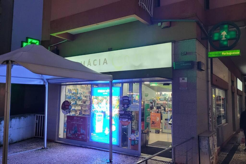 Ao Lado Da Estacao Do Metro! Apartamento Vila Nova de Gaia Exterior foto